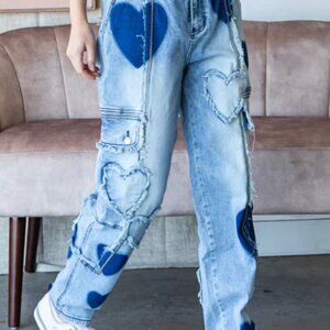 The Blueberry Kate heart Cargos Oli and Hali